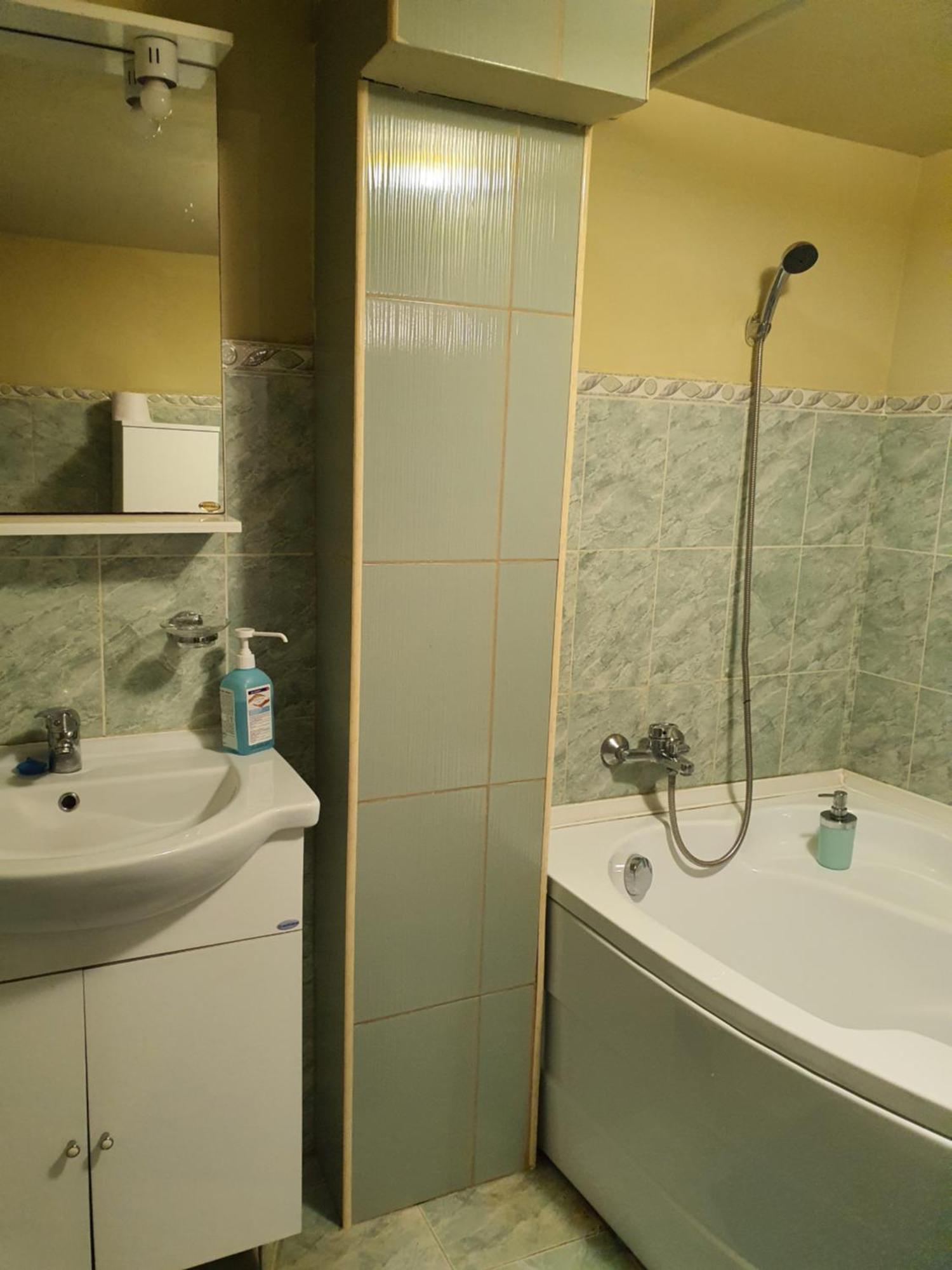 Carissa House Apartment *