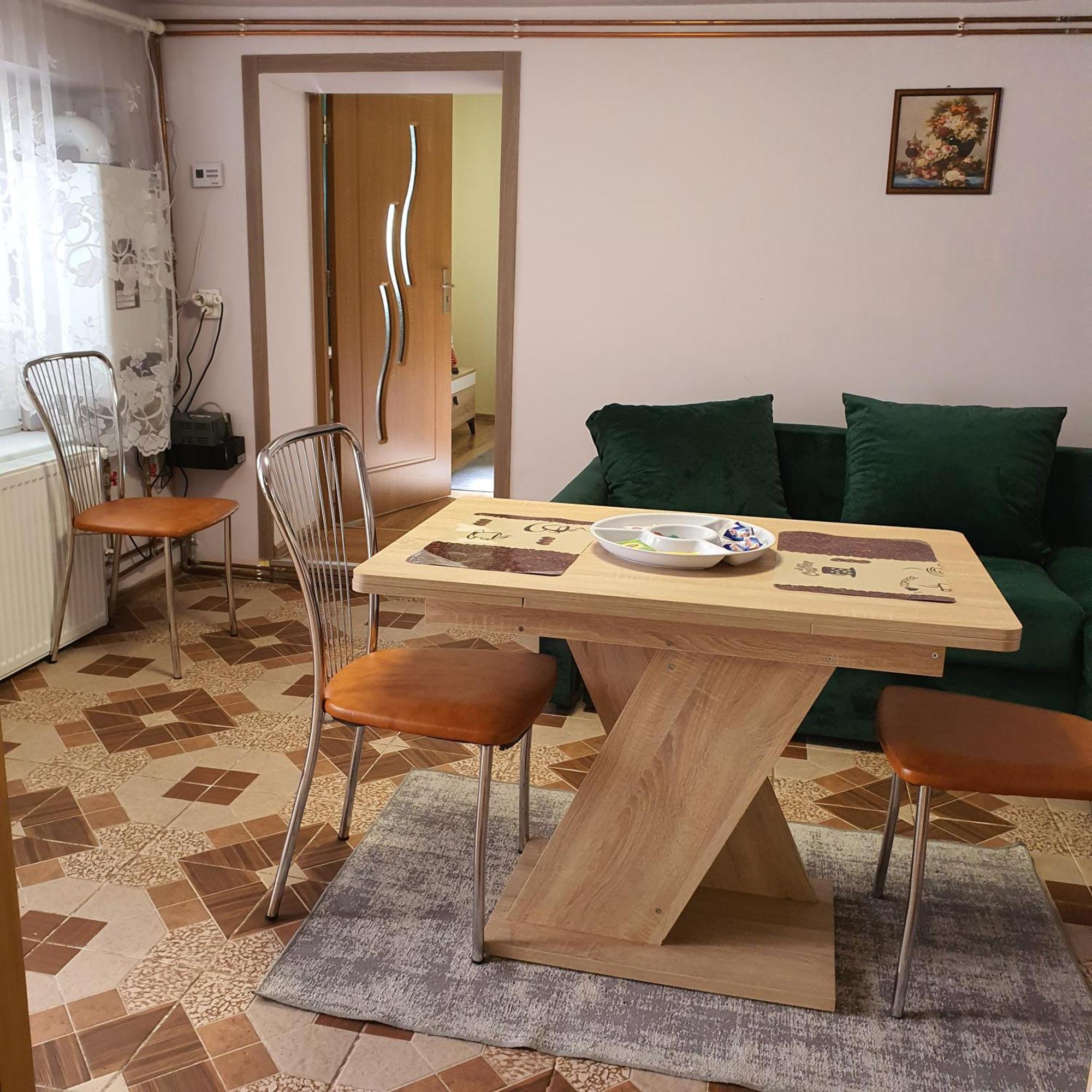 Carissa House דירה בראשוב